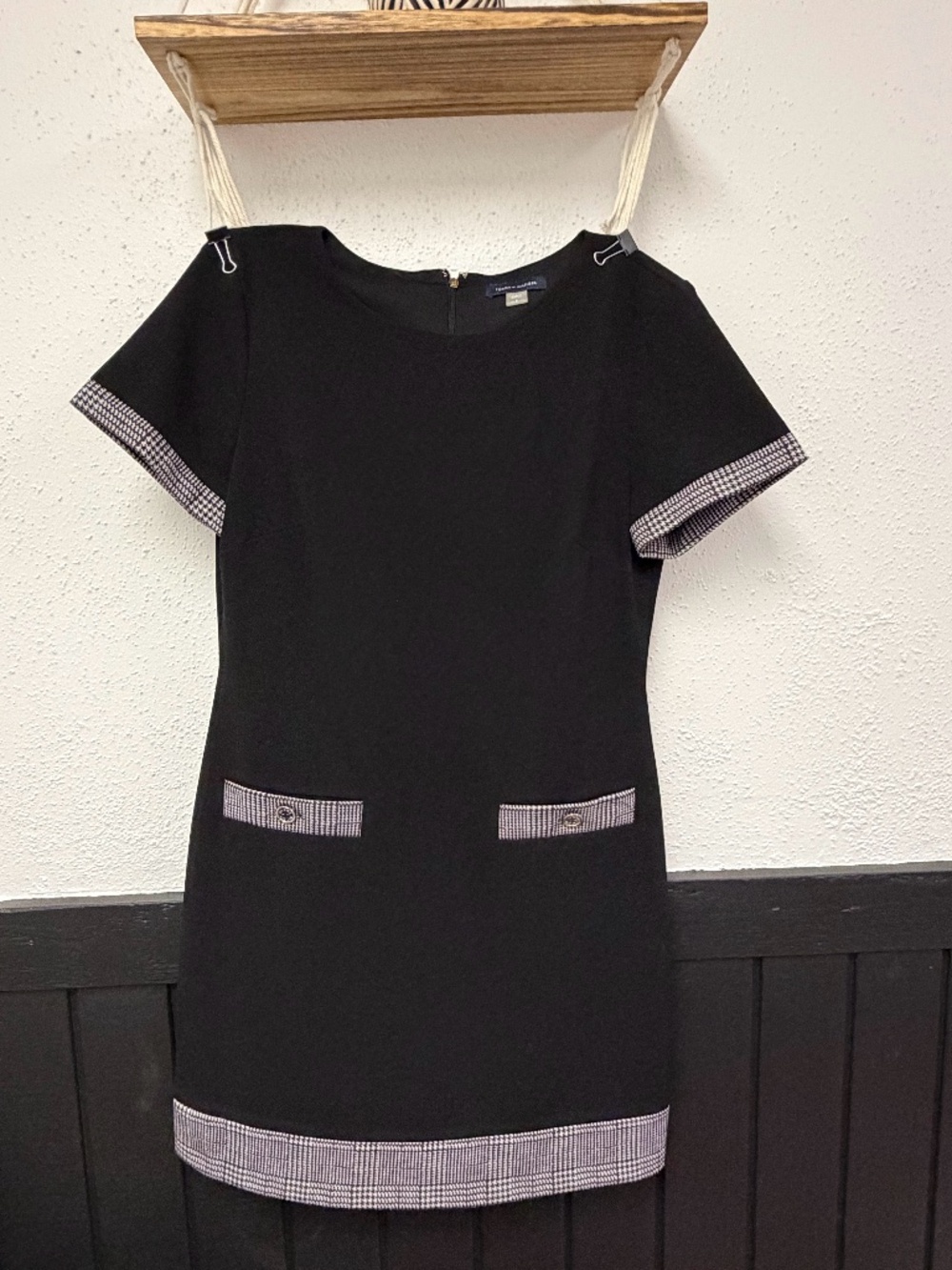 Tommy Hilfiger Black Shift Dress Plaid Trim Size 8 Preppy Y2K